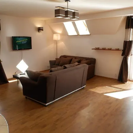 Rent Like - Oberconiowka Daire